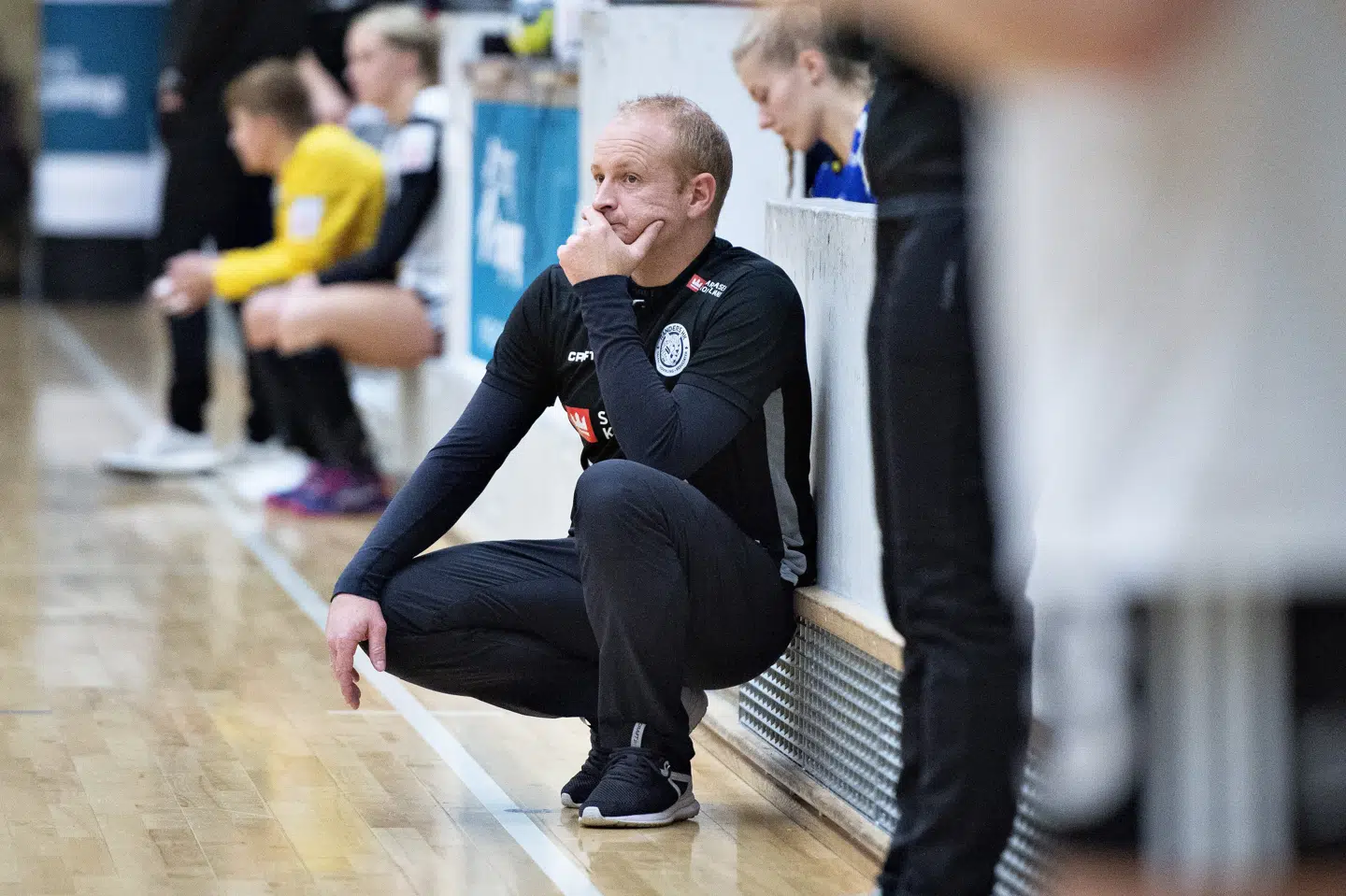 Niels Agesen skifter Randers' kvinder ud med Mors-Thys håndboldherrer. Henning Bagger/Ritzau Scanpix