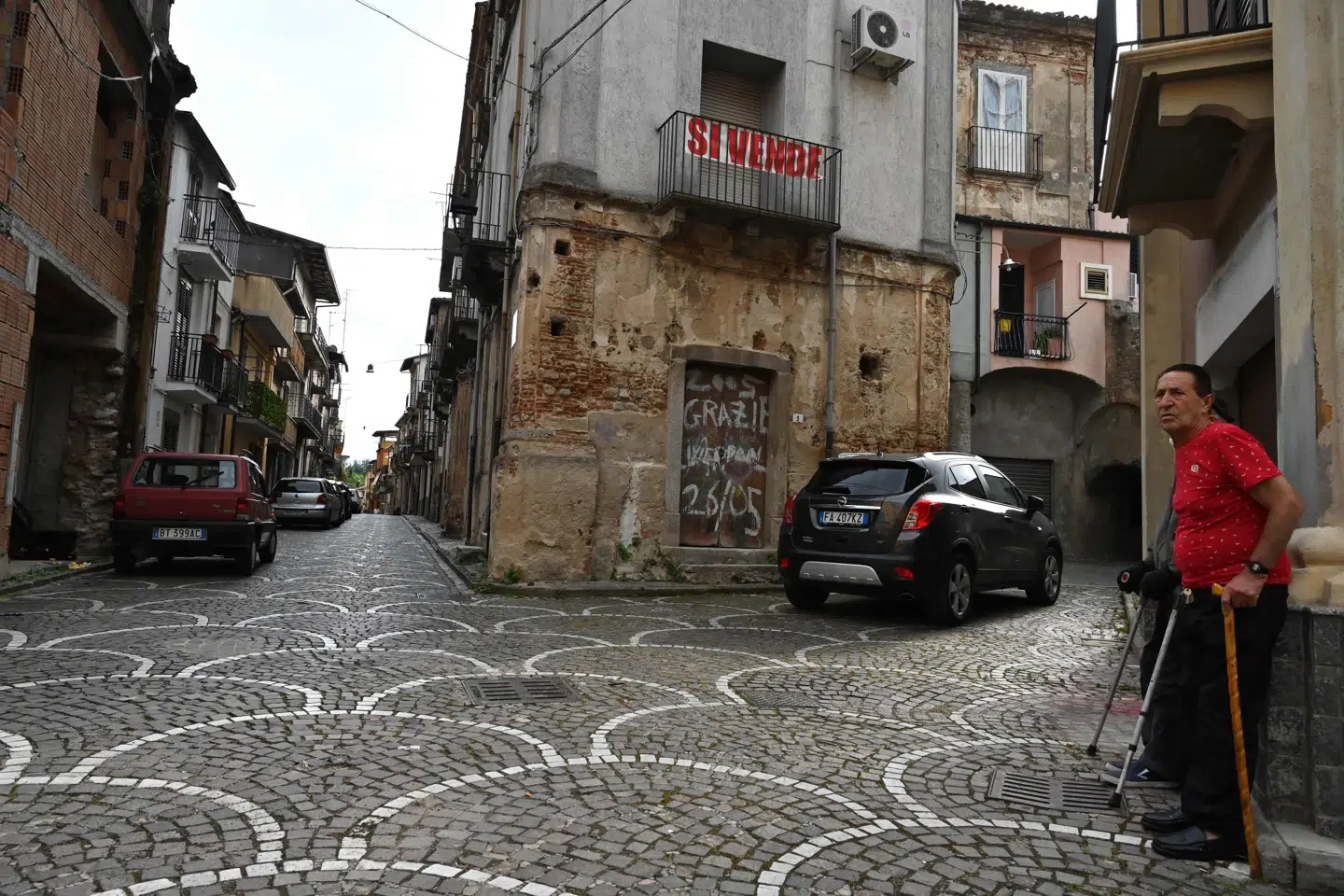 Mafiaorganisationen 'Ndrangheta har hjemme i Calabrien i det sydlige Italien. Billedet her er fra landsbyen Cinquefrondi i Calabrien. (Arkivfoto) Andreas Solaro/Ritzau Scanpix