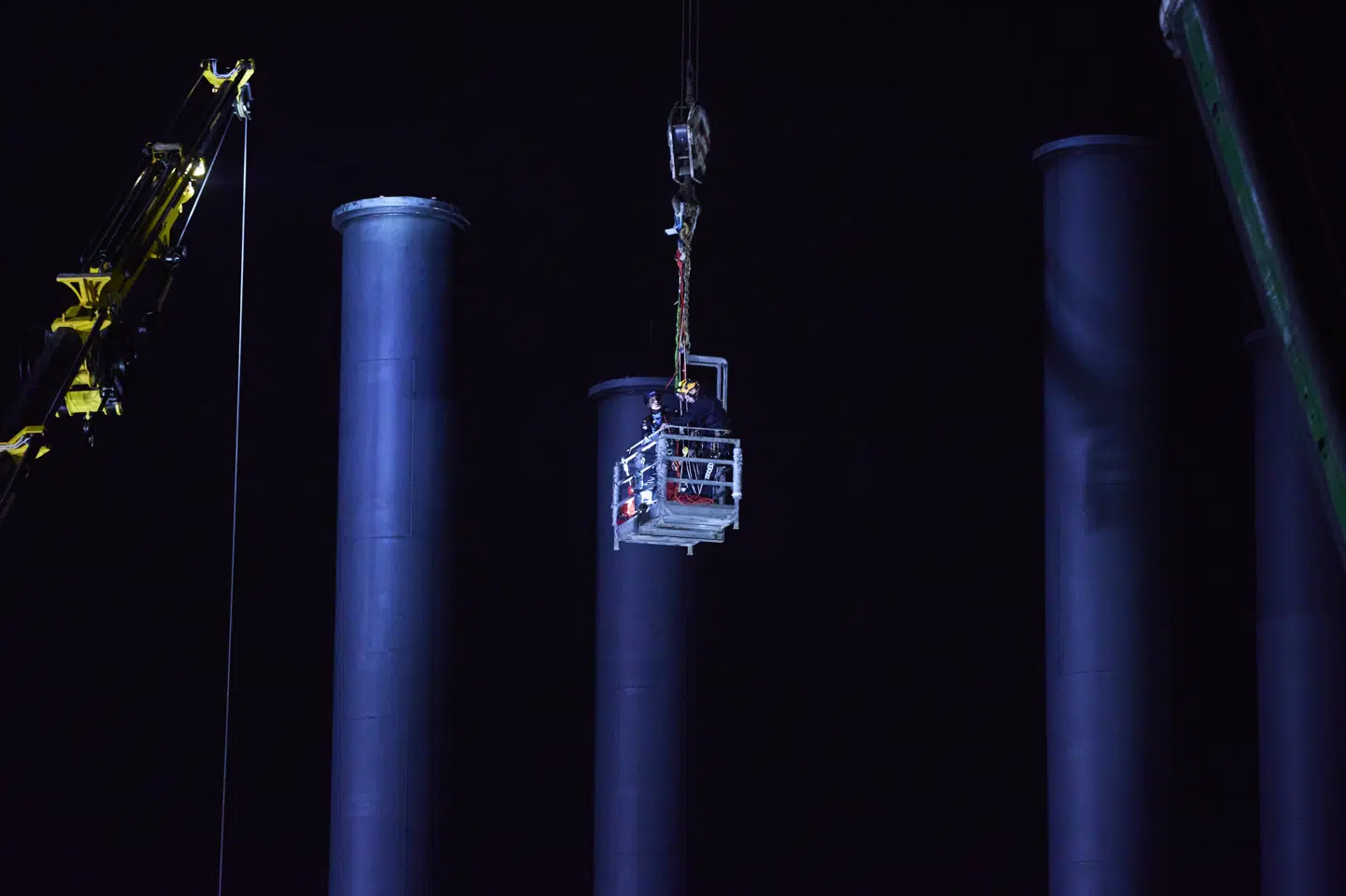 Reparatøren mistede livet af sine kvæstelser, efter at han tirsdag i sidste uge sad fast i en af skorstenene på skulpturen Elia i Herning. (Arkivfoto) Mikkel Berg Pedersen/Ritzau Scanpix