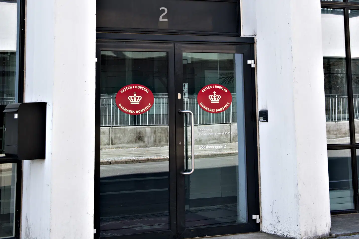 Ved Retten i Horsens er en 61-årig mand blevet varetægtsfængslet i fire uger sigtet for at have dræbt sin tidligere hustru lørdag morgen. Han nægter sig skyldig. (Arkivfoto) Jens Nørgaard Larsen/Ritzau Scanpix