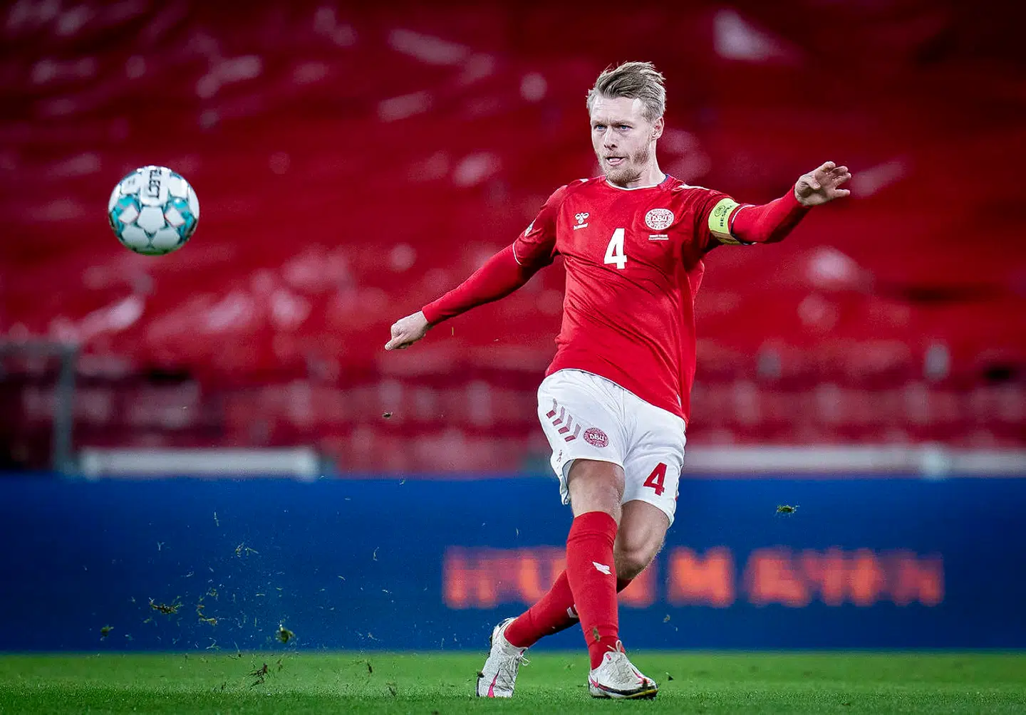 Simon Kjær har spillet 103 kampe for det danske landshold.