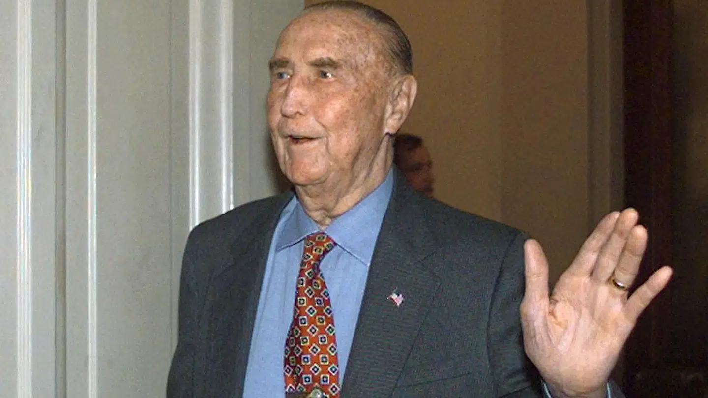 I 1957 talte Strom Thurmond i 24 timer og 18 minutter i en filibuster i Senatet.