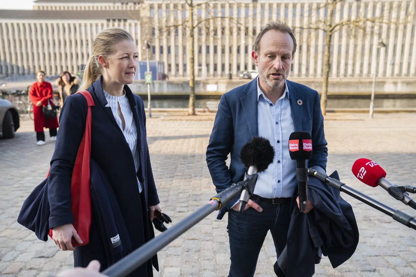 Martin Lidegaard og Sofie Carsten Nielsen (R) ankommer til en fortrolig orientering hos justitsminister Nick Hækkerup fredag den 26. marts 2021. Martin Sylvest/Ritzau Scanpix