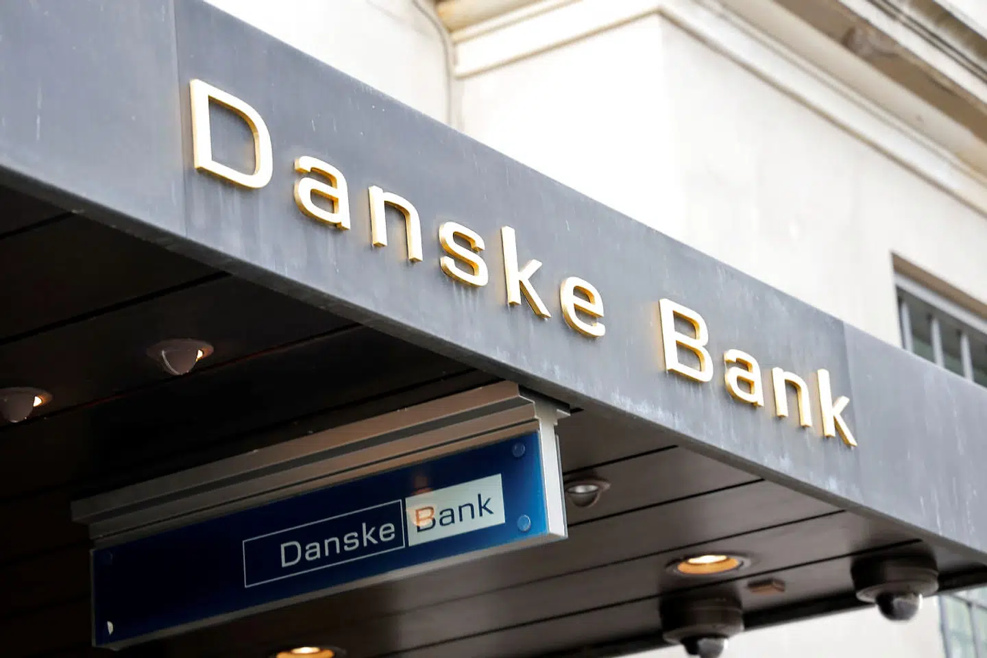 Danske Bank. Ofres erstatninger bliver udhulet af negative renter.