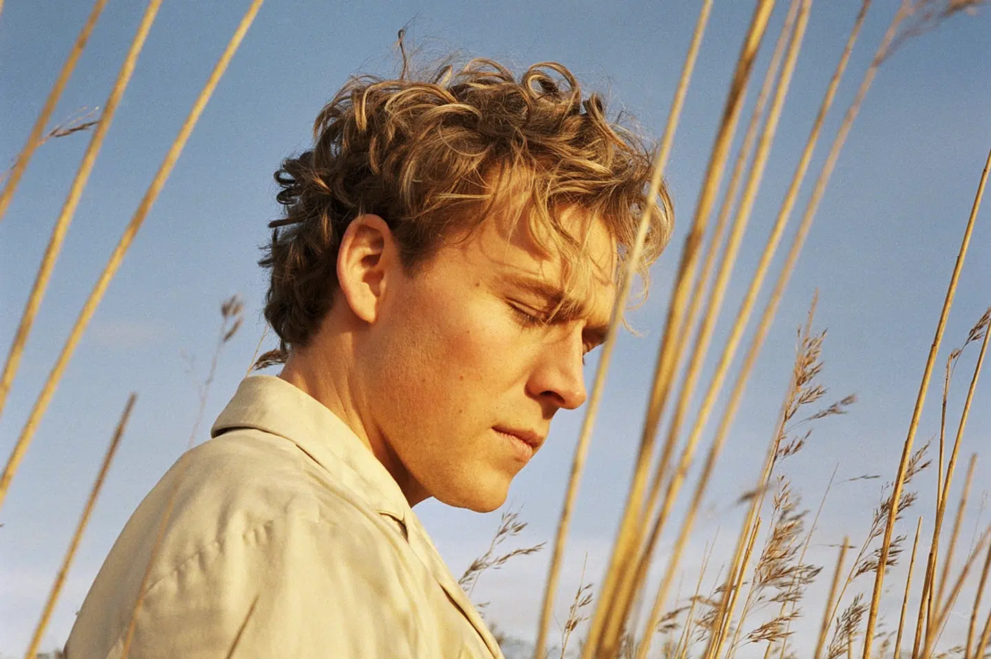 Christopher udgiver nu sit femte album, My Blood. - Jeg føler virkelig, at det er en plade, som kommer godt rundt i alle hjørner. Jeg har haft lyst til at grave en lille smule dybere. Og derfor føler jeg, at det er det mest personlige album, jeg har lavet, siger popstjernen. Petra Kleis/Free