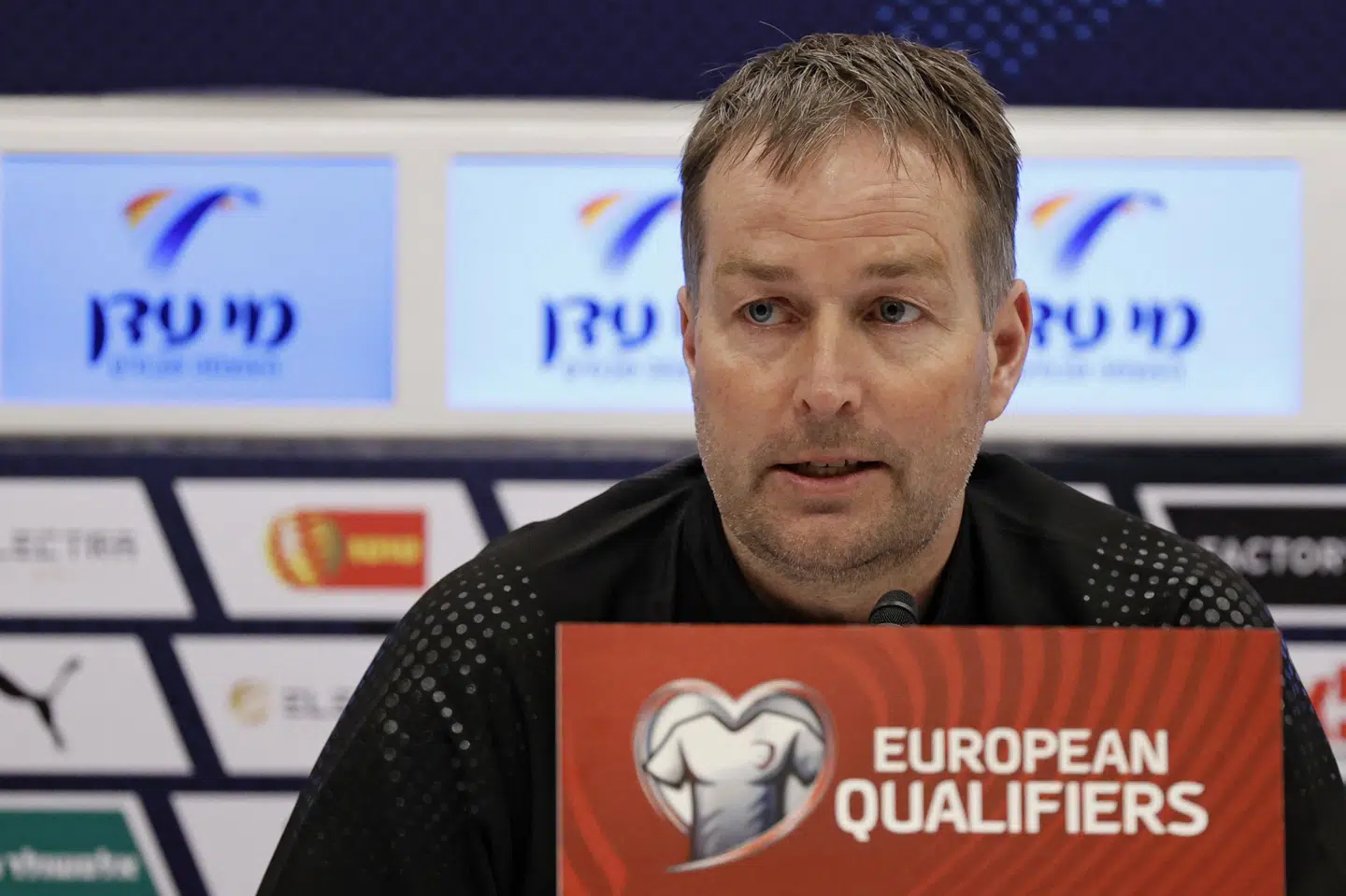 Kasper Hjulmand og det danske fodboldlandshold flyver fredag til Danmark og indlogerer sig i Herning forud for søndagens VM-kvalifikationskamp mod Moldova. Jack Guez/Ritzau Scanpix