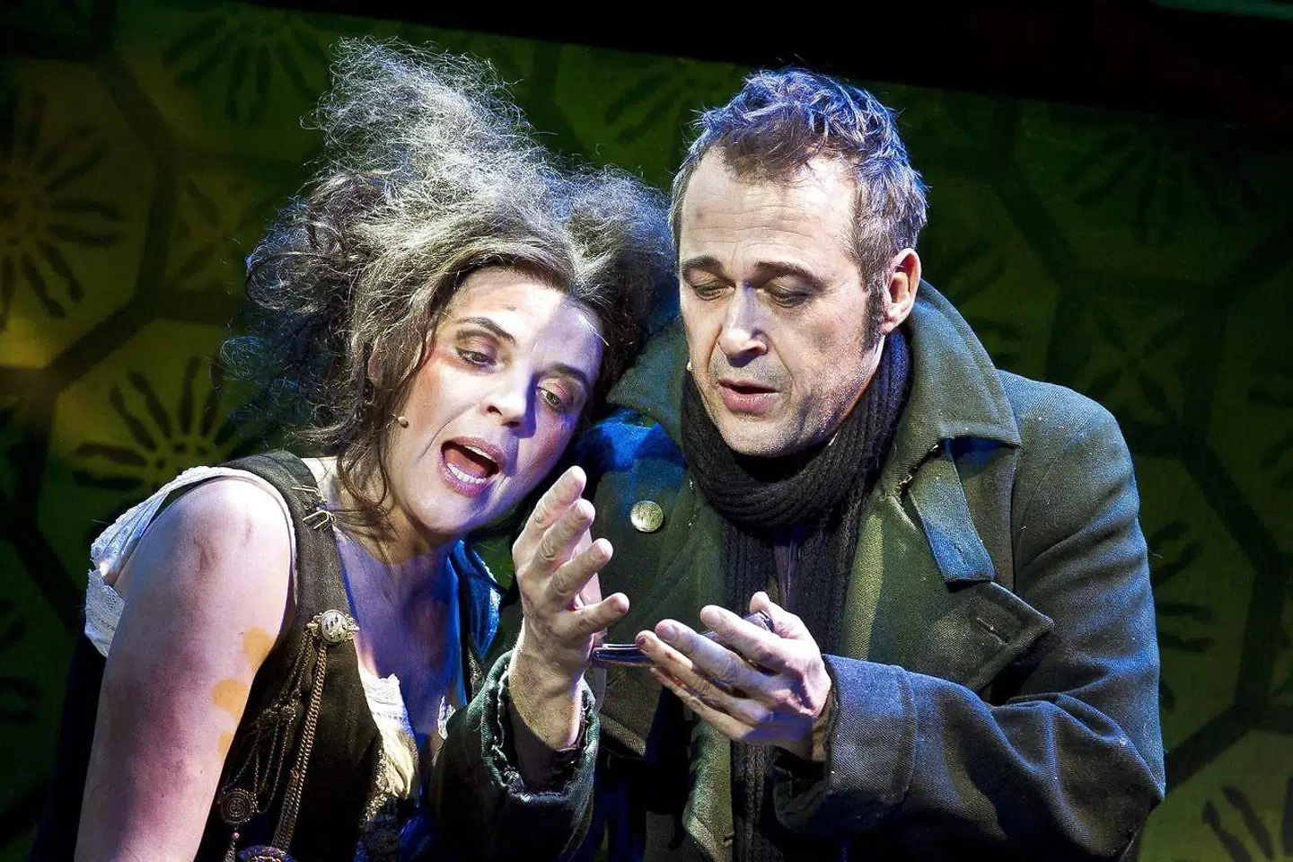 Musicalen 'Sweeny Todd' med Lotte Andersen og Flemming Enevold i hovedrollerne.