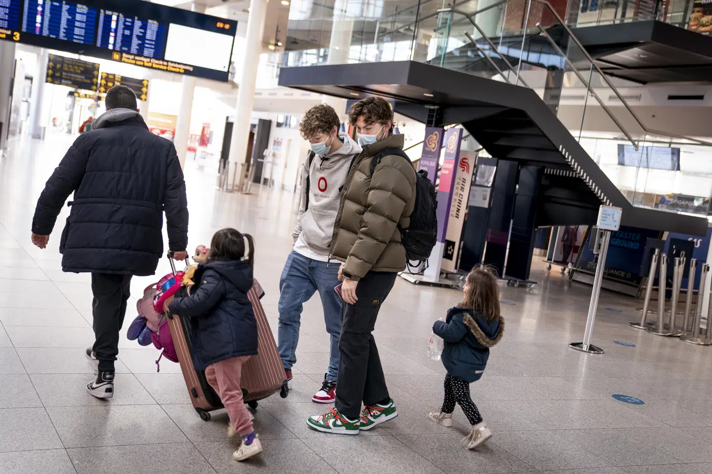 Andreas Skov Olsen og Jonas Wind er her fotograferet i Kastrup Lufthavn i mandags forud for A-landsholdets rejse til Israel. Begge spillere har egentlig alderen til at være med ved U21-EM, der for Danmarks vedkommende begynder torsdag. Liselotte Sabroe/Ritzau Scanpix