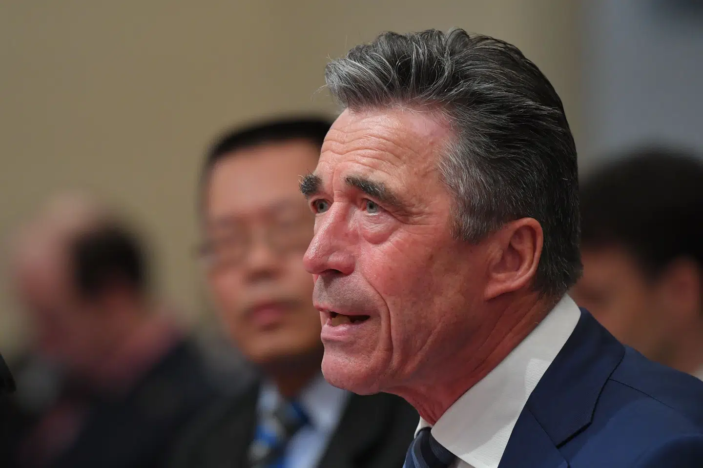 I den lange række af afhøringer er Tibetkommissionen nået til den tredje statsminister. Anders Fogh Rasmussen (V) var statsminister fra november 2001 til april 2009. Såvel han som tidligere udenrigsminister Per Stig Møller (K) får spørgsmål torsdag. Fogh Rasmussen har tidligere på ugen beskyldt Kina for at benytte bøllemetoder på grund af nye sanktioner. (Arkivfoto) Mandel Ngan/Ritzau Scanpix
