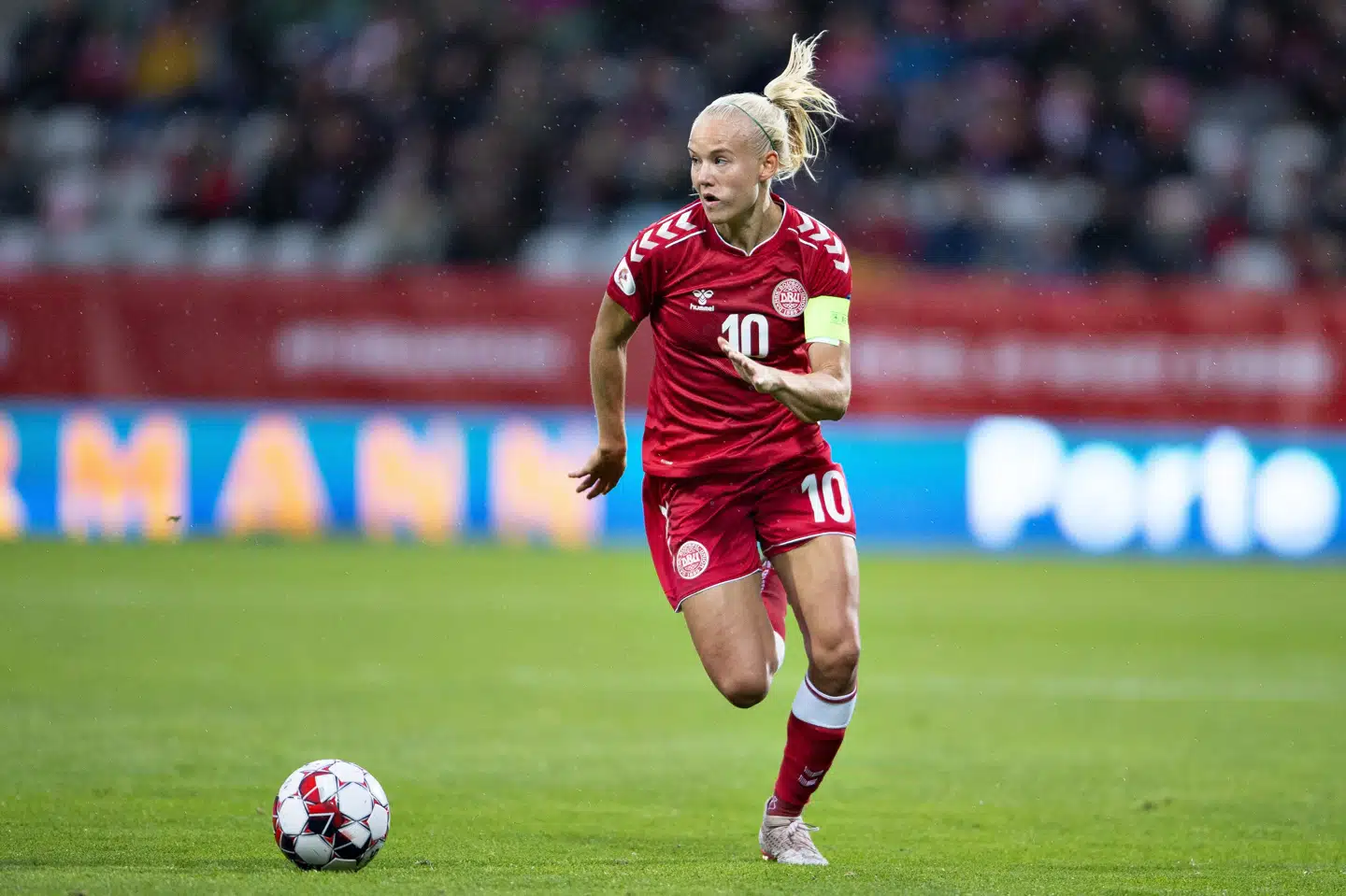 Pernille Harder og de øvrige danske landsholdsspillere skal spille testkampe mod Irland og Wales. (Arkivfoto) Henning Bagger/Ritzau Scanpix
