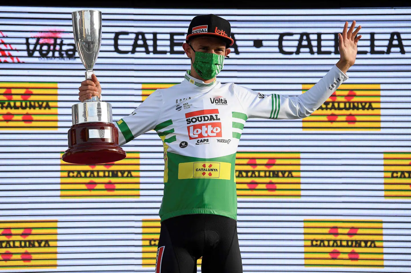 Andreas Kron fik en enkelt dag i førertrøjen i World Tour-løbet Volta a Catalunya. Billedet her er taget efter sejren mandag. Josep Lago/Ritzau Scanpix