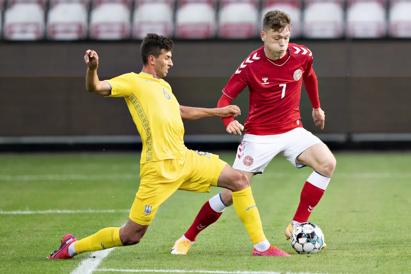 Hvis Andreas Skov Olsen ikke var blevet udtaget til A-landsholdets VM-kvalifikationskampe, skulle han have spillet med U21-landsholdet ved EM i stedet for. Henning Bagger/Ritzau Scanpix