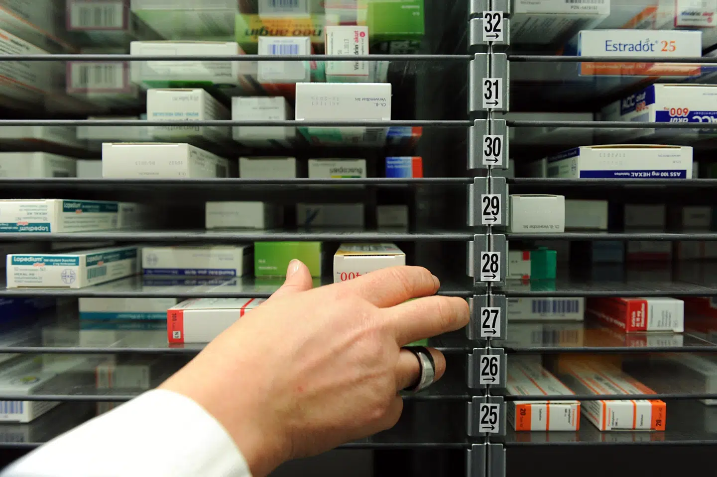 Antibiotika er en bakteriedræbende medicin, der udskrives ved infektioner. Danske læger har i mange år haft fokus på at nedbringe udskrivningen grundet faren for, at bakterier udvikler resistens, altså en modstandsdygtighed overfor medicinen, hvis det bliver brugt for meget. (Arkivfoto). Caroline Seidel/Ritzau Scanpix