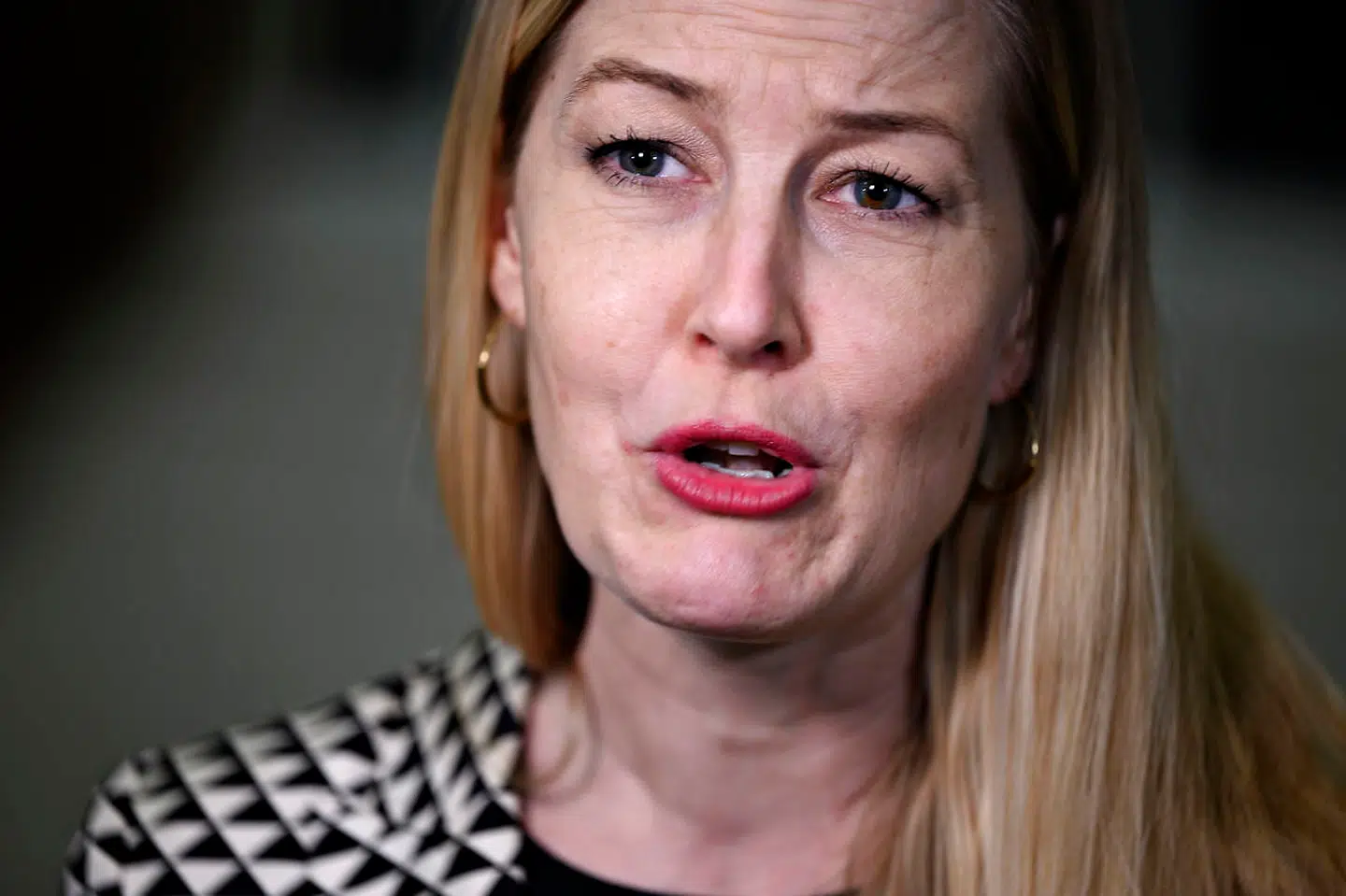 Sofie Carsten Nielsen (R), efter statsministeren og partilederne for aftalepartierne har præsenteret en genåbningsplan, i Landstingssalen på Christiansborg i København, mandag 22. marts 2021. Bag aftalen står alle Folketingets partier bortset fra Nye Borgerlige. (Foto: Philip Davali/Ritzau Scanpix)