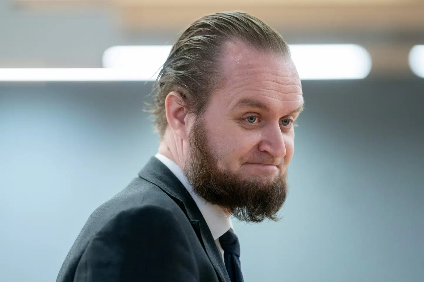 I Oslo tingret går retssagen mod en terrortiltalt kvinde, der er hentet hjem fra Syrien med to børn, tirsdag ind i en afgørende fase. Kvindens forsvarer, Nils Christian Nordhus (foto), mener på sin side, at kvindens rolle som husmor hos IS i Syrien ikke er strafbar. Fredrik Hagen/Ritzau Scanpix