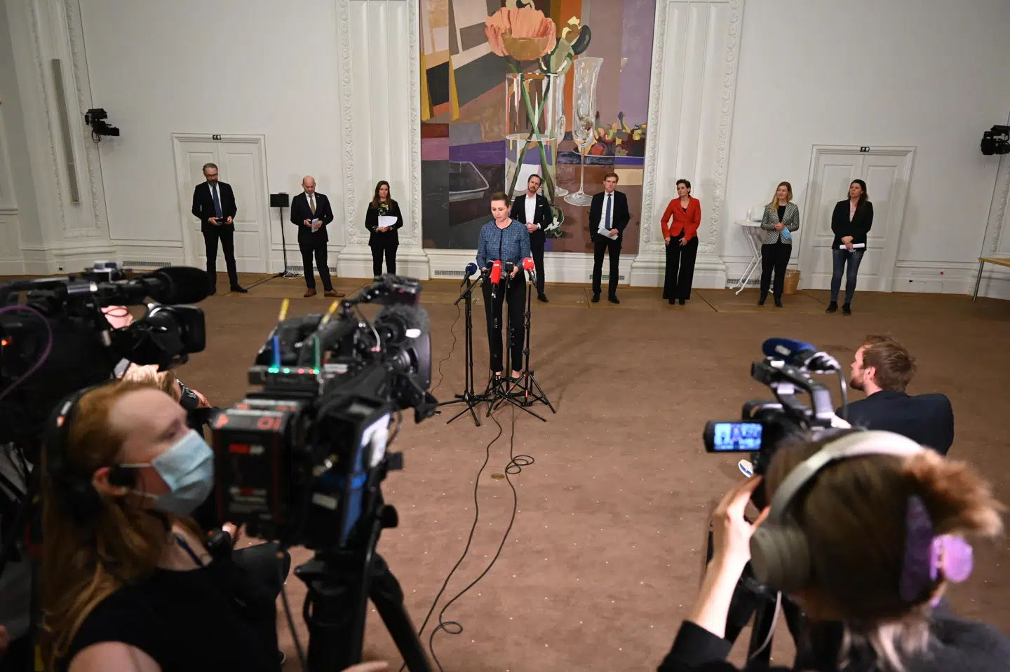 Ni ud af Folketingets ti partier er sent mandag aften blevet enige om rammerne for den videre genåbning. Philip Davali/Ritzau Scanpix