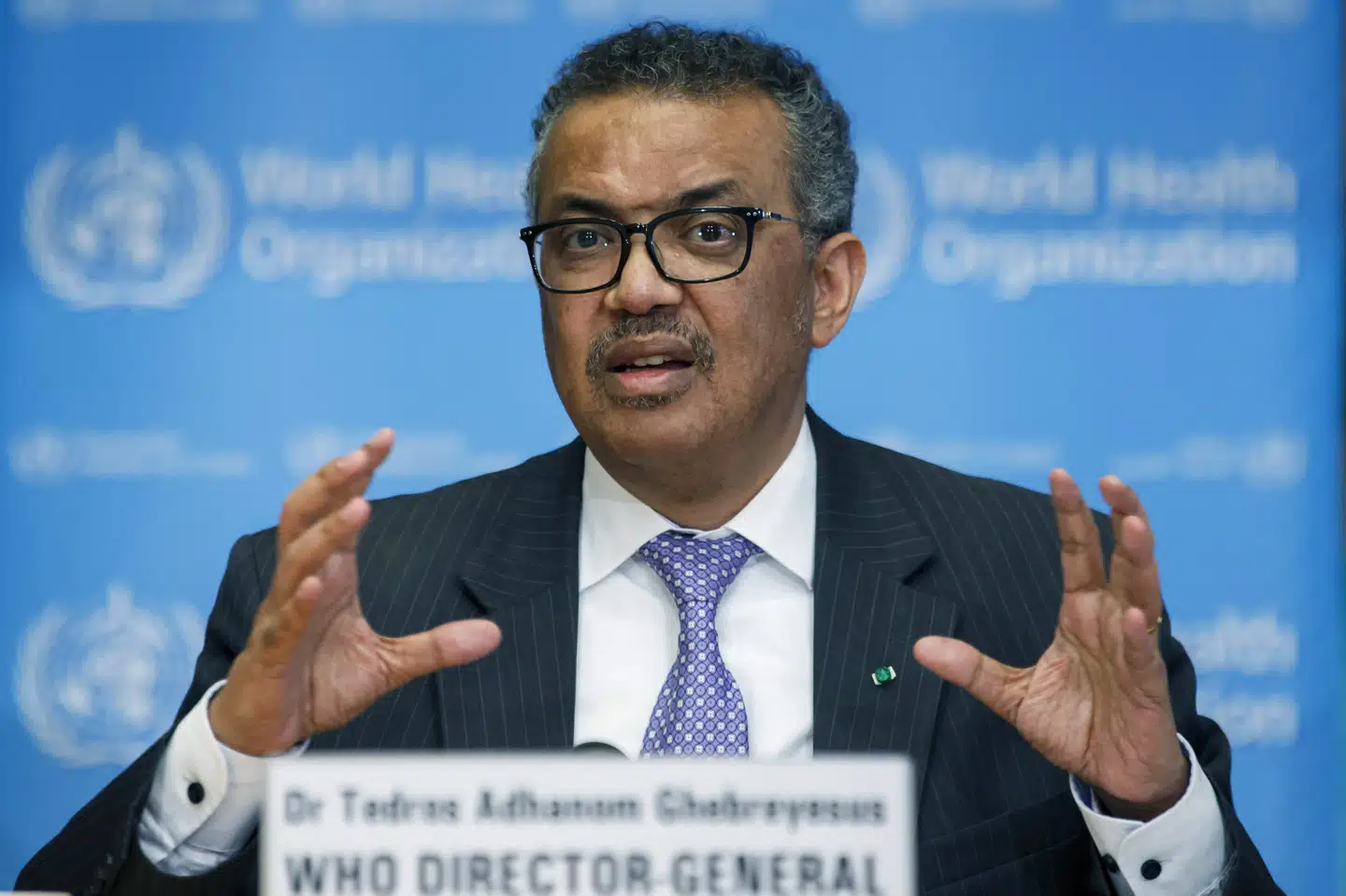 Man risikerer spredning af nye coronavarianter, hvis ikke man sørger for, at vaccinationerne fordeles globalt, advarer WHO-chef Tedros Adhanom Ghebreyesus (Arkivfoto). Salvatore Di Nolfi/Ritzau Scanpix