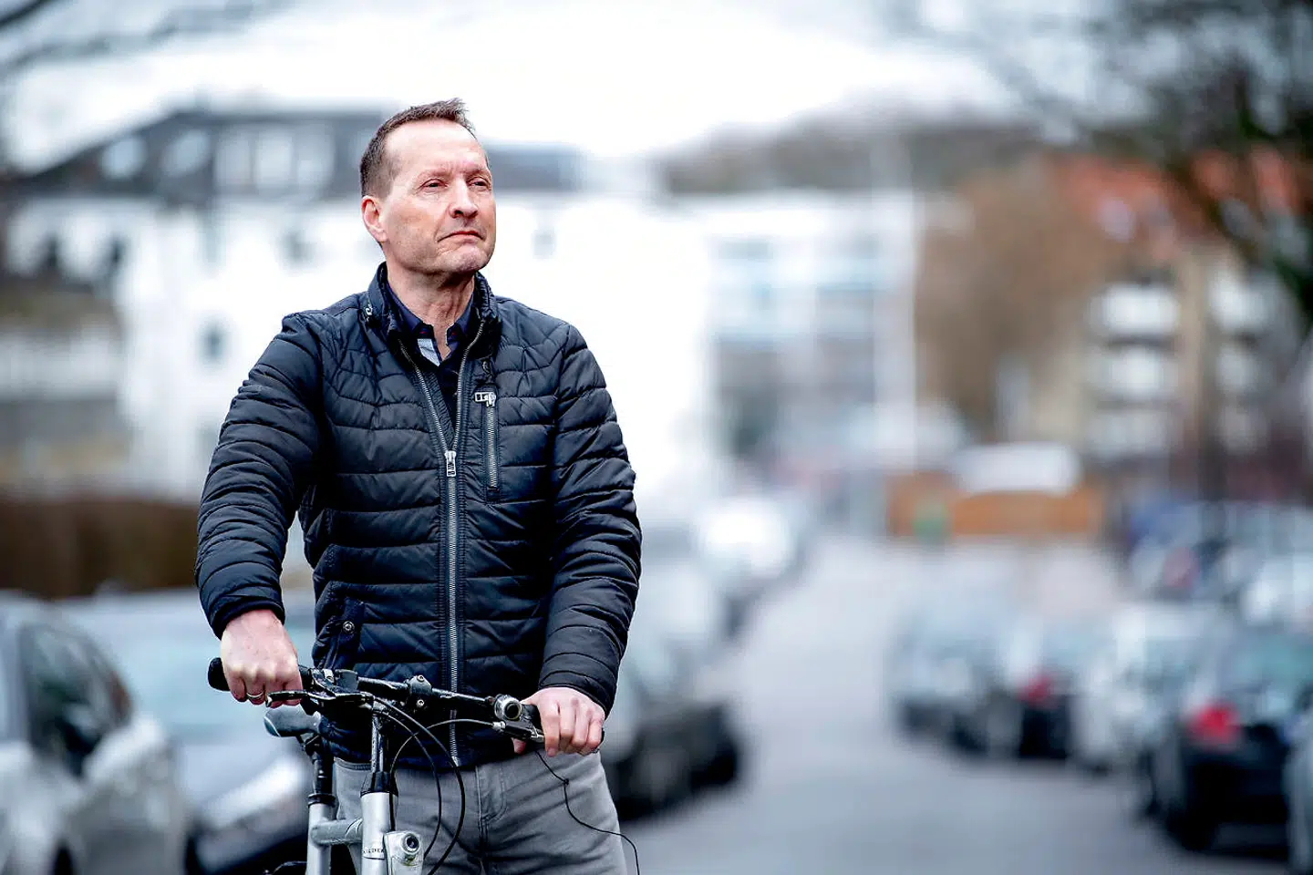 Michael Brødsgaard Nielsen kom slemt til skade ved et cykelstyrt. Uheldet skete, da kommunen ikke havde afspærret et hul i vejen i forbindelse med arbejde på en bro. Michael fik svære skader i ansigtet, blandt andet blev en del tænder ødelagt, han brækkede næsen, fik voldsom hjernerystelse og har i dag også noget, der minder om tinnitus, på det ene øre.