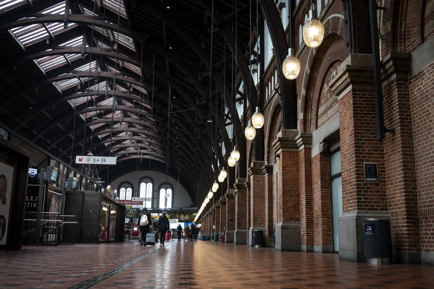 Gennem cirka et år fra 2018 til 2019 undlod en kriminel afghaner at melde sig på Københavns Hovedbanegård, som han var pålagt. Forud havde han gennem en periode på over otte år næsten undtagelsesfrit meldt sig tre gange om ugen. (Arkivfoto) Liselotte Sabroe/Ritzau Scanpix