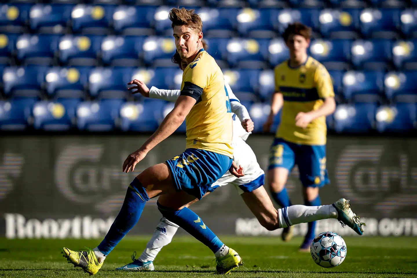 Andreas Maxsø i aktion for Brøndby mod FC København.