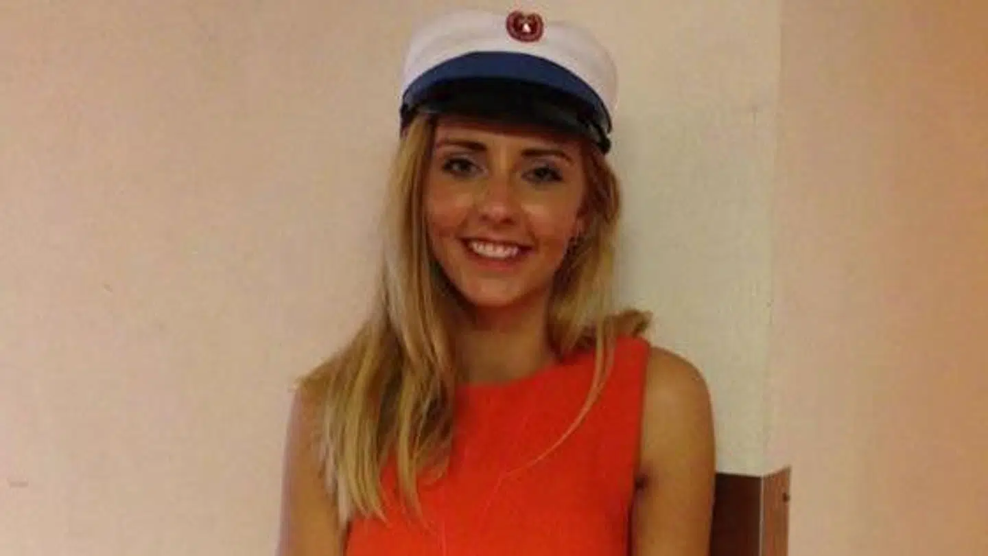 Selvom Caroline droppede ud af gymnasiet, formåede hun senere hen at tage en HF. Foto: Privat.