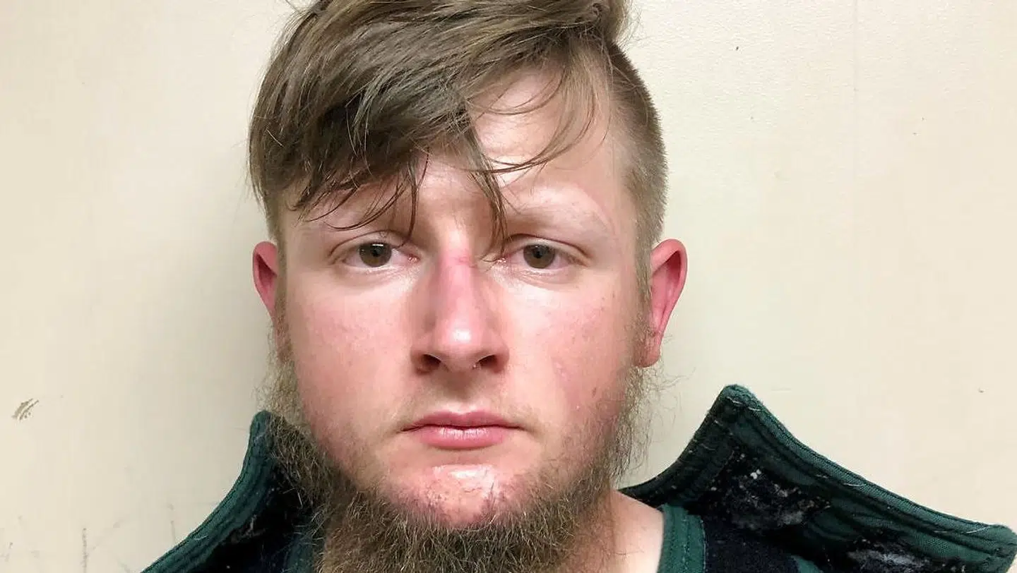 21-årige Robert Aaron Long siger, at han dræbte otte personer, fordi han er sexafhængig.
