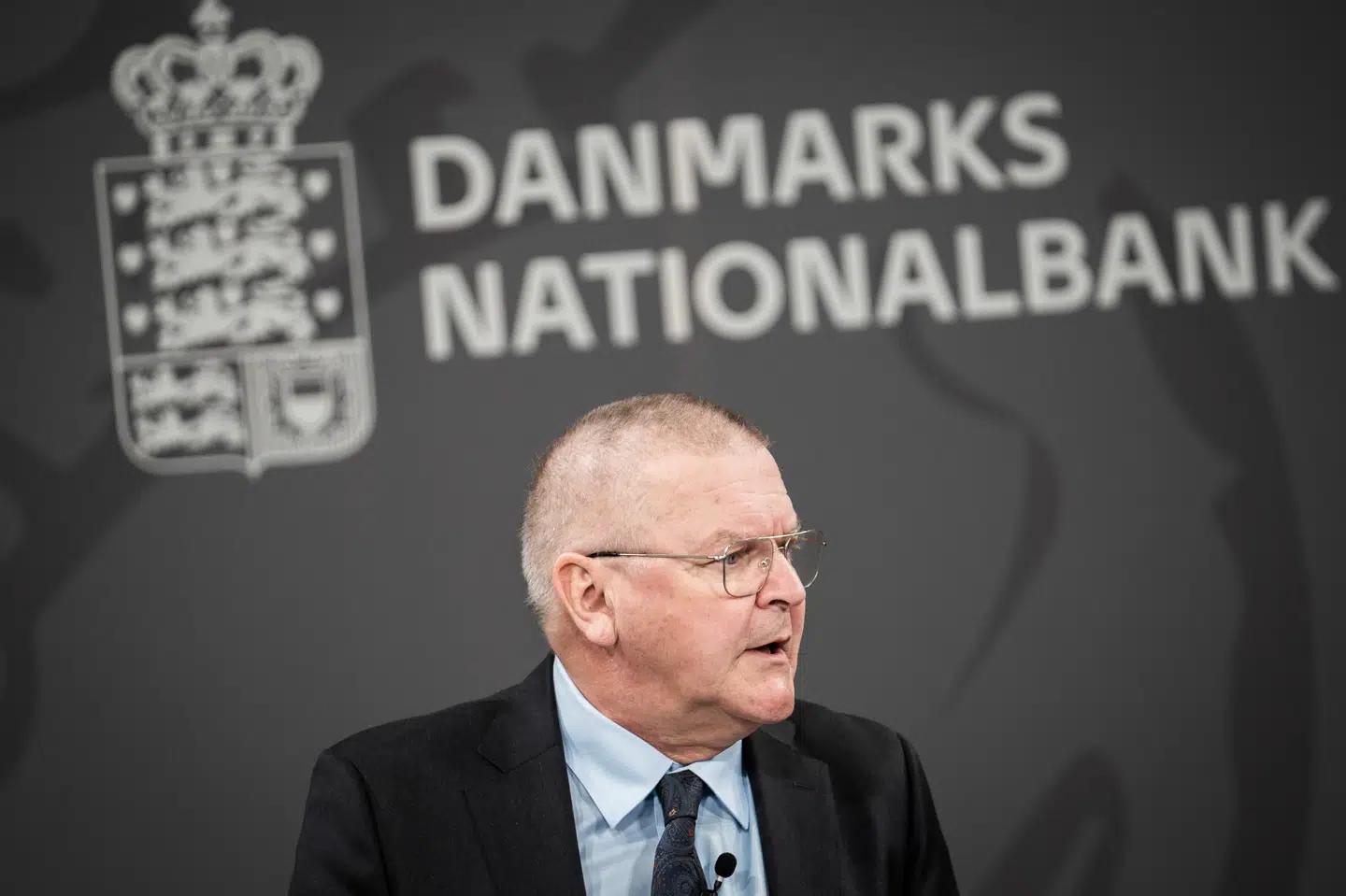 Nationalbanken og direktør Lars Rohde tror nu på en lavere vækst i Danmark i år end tidligere. Det fortalte Rohde onsdag på et pressemøde. Emil Helms/Ritzau Scanpix
