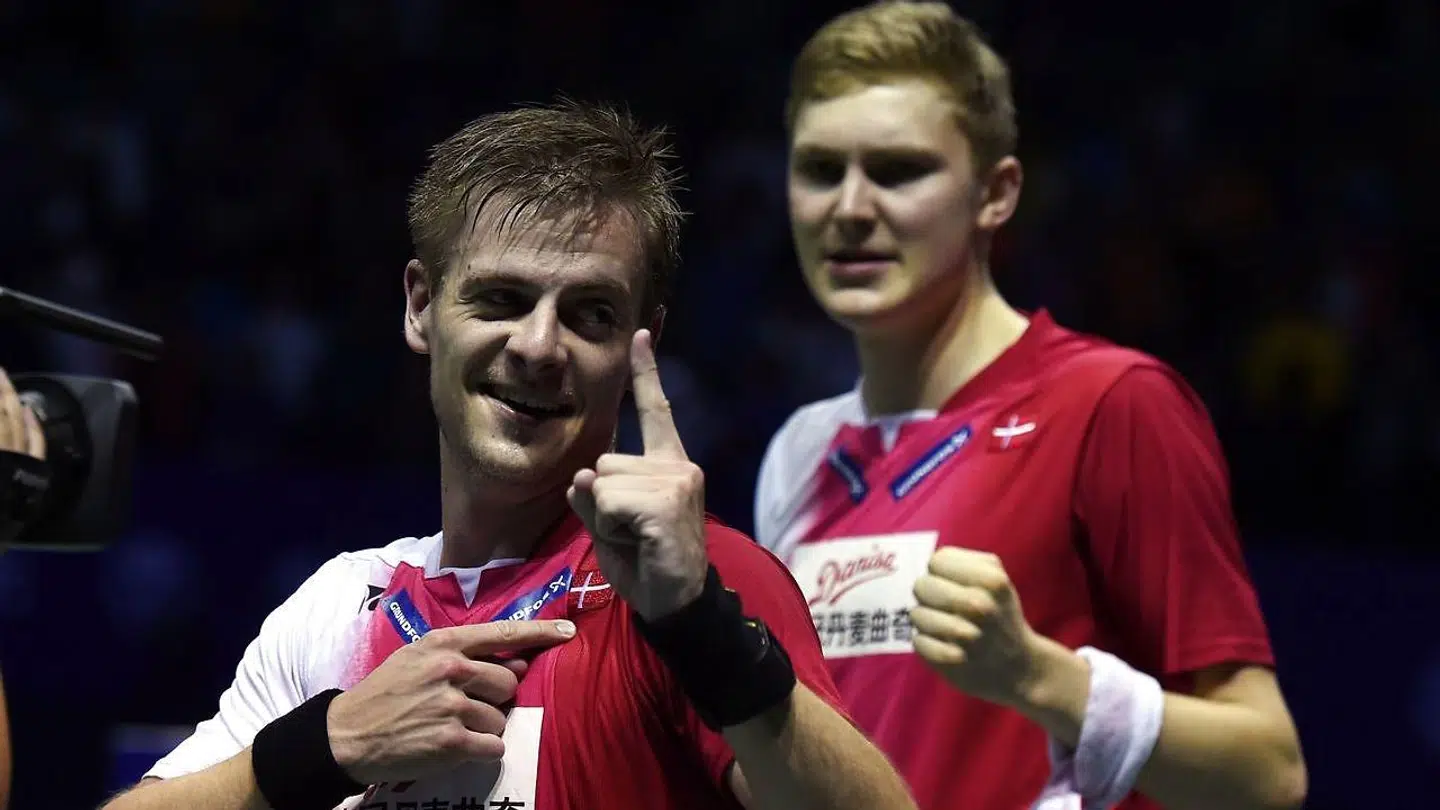 Hans-Kristian Vittinghus, Viktor Axelsen og resten af de danske spillere ved All England befandt sig tirsdag i en mærkværdig situation, hvor de ikke vidste, om de ville komme i kamp eller ej.