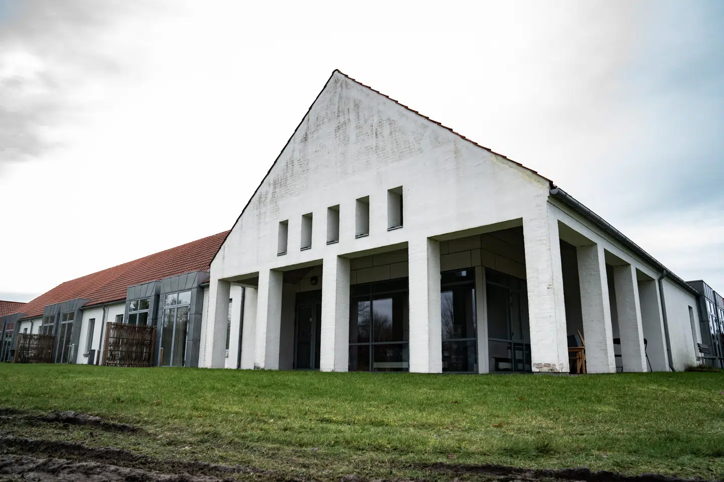 Mange ældre har oplevet at sidde isoleret derhjemme eller få begrænset deres udfoldelsesmuligheder på plejehjem under coronakrisen. Folketinget har derfor afsat 15 millioner kroner til en indsats for at skabe bedre trivsel, nu hvor samfundet gradvist genåbner. (Arkivfoto) Emil Helms/Ritzau Scanpix