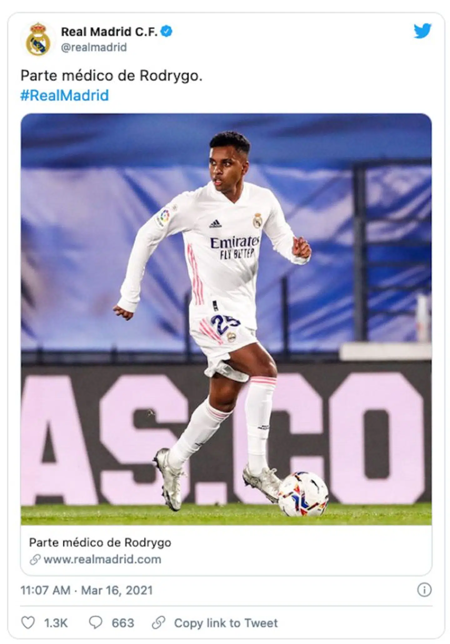Sådan så det ud på Real Madrids Twitter-profil, inden de cirka en halv time senere slettede nyheden.