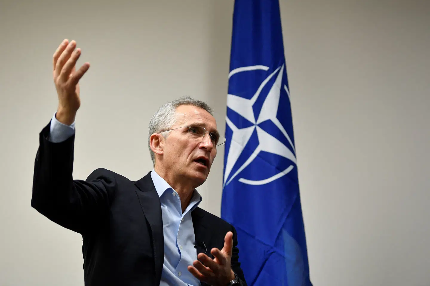 Generalsekretær Jens Stoltenberg præsenterede tirsdag Natos årsrapport for 2020, hvoraf det fremgår, at flere medlemslande har nået mål om at bruge to procent af bnp på forsvar. John Thys/Ritzau Scanpix