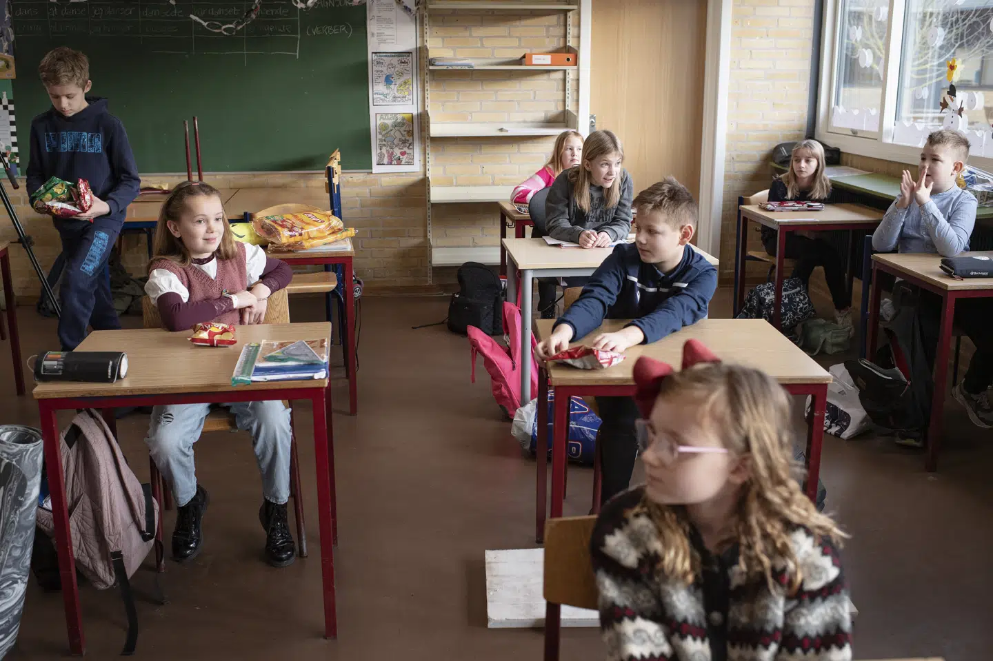 Genåbningen af den fysiske undervisning for de små klasser kan sagtens aflæses i de danske smittetalsstatistikker. (Arkivfoto) Bo Amstrup/Ritzau Scanpix