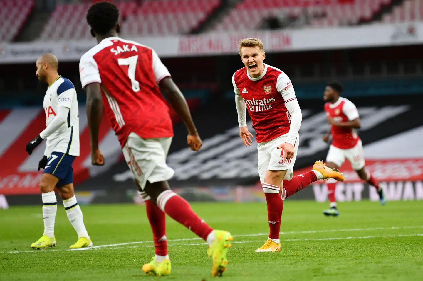 Arsenals Martin Ødegaard bragte balance i regnskabet, efter at Erik Lamela havde scoret til 1-0 for Tottenham. Dan Mullan/Reuters