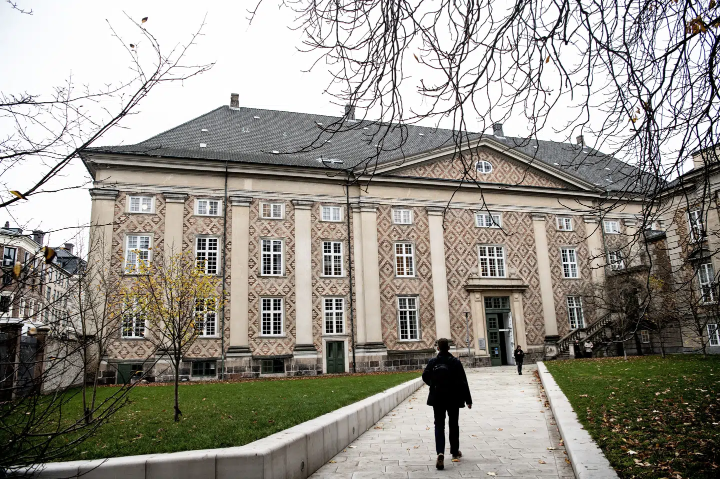 Fire teenagere har anket dom for gruppevoldtægt til Østre Landsret, som mandag indleder ankesagen. Nils Meilvang/Ritzau Scanpix