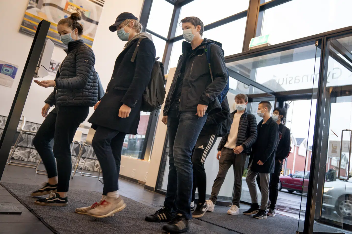 Flere gymnasieelever får lov til at komme tilbage i skole, mens deres ældre studiekammerater skriver SRP- og SOP-ogaverne hjemmefra. (Arkivfoto) Liselotte Sabroe/Ritzau Scanpix