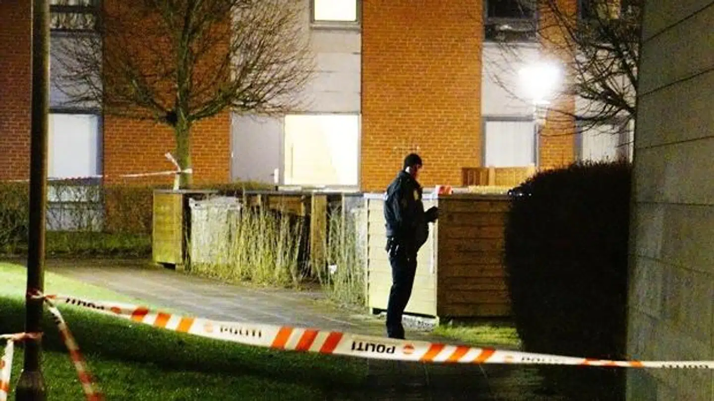 Arkivfoto: Politiet arbejder på gerningsstedet efter skuddrabet. (Foto: Presse-Fotos.dk/Ritzau Scanpix)