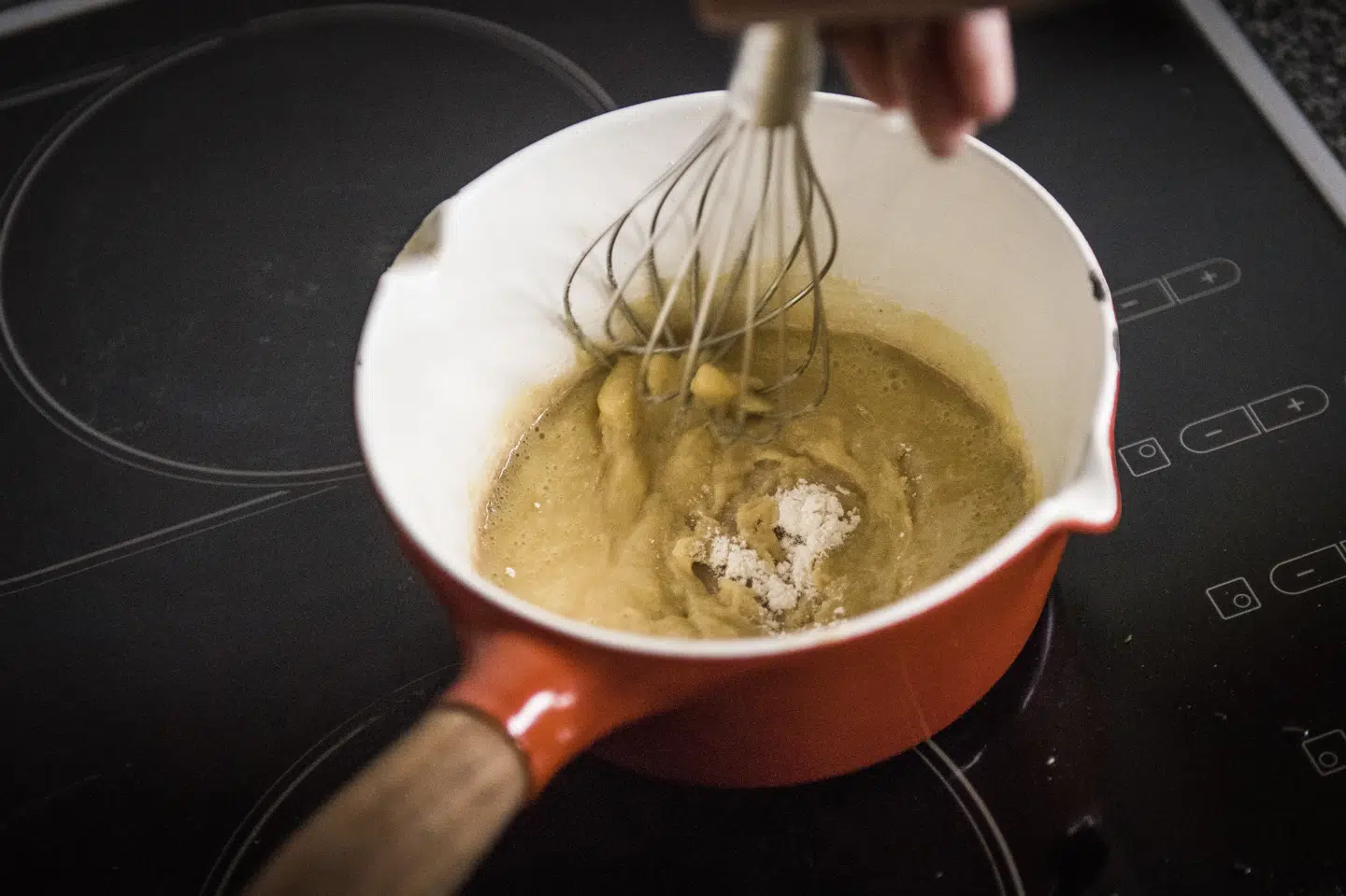 Under corona har flere danskere brugt mere tid på madlavning, viser undersøgelse. Særligt Arlas opskrifter på sovs har oplevet flere besøgende. (Arkivfoto) Asger Ladefoged/Ritzau Scanpix