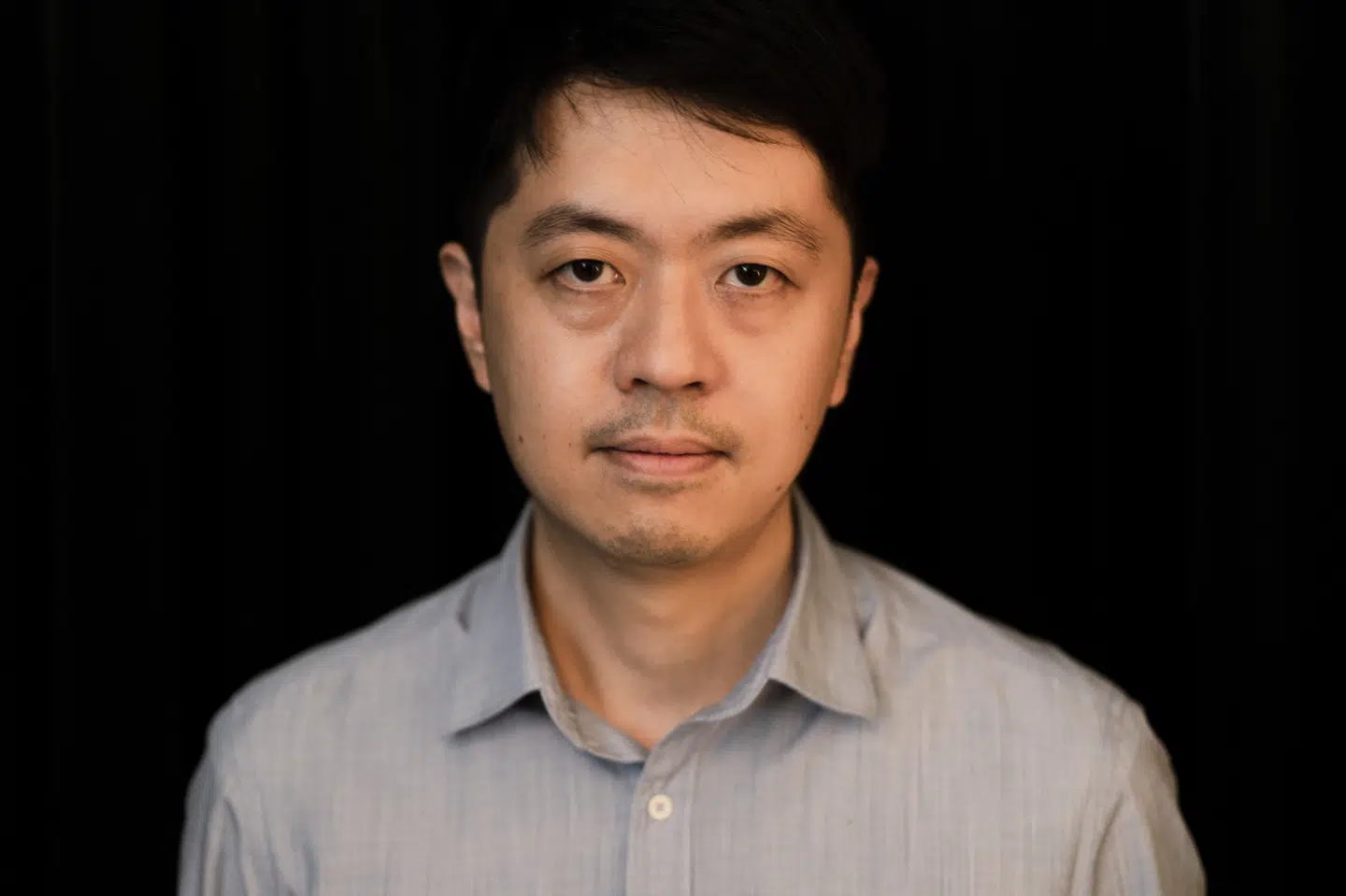 Ted Hui er blandt de 24 prodemokratiske aktivister, der sender en indtrængende opfordring til EU om ikke at ratificere en investeringsaftale med Kina. Han er tidligere parlamentsmedlem i Hongkong og flygtede i slutningen af 2020 til Danmark. Søren Bidstrup/Ritzau Scanpix