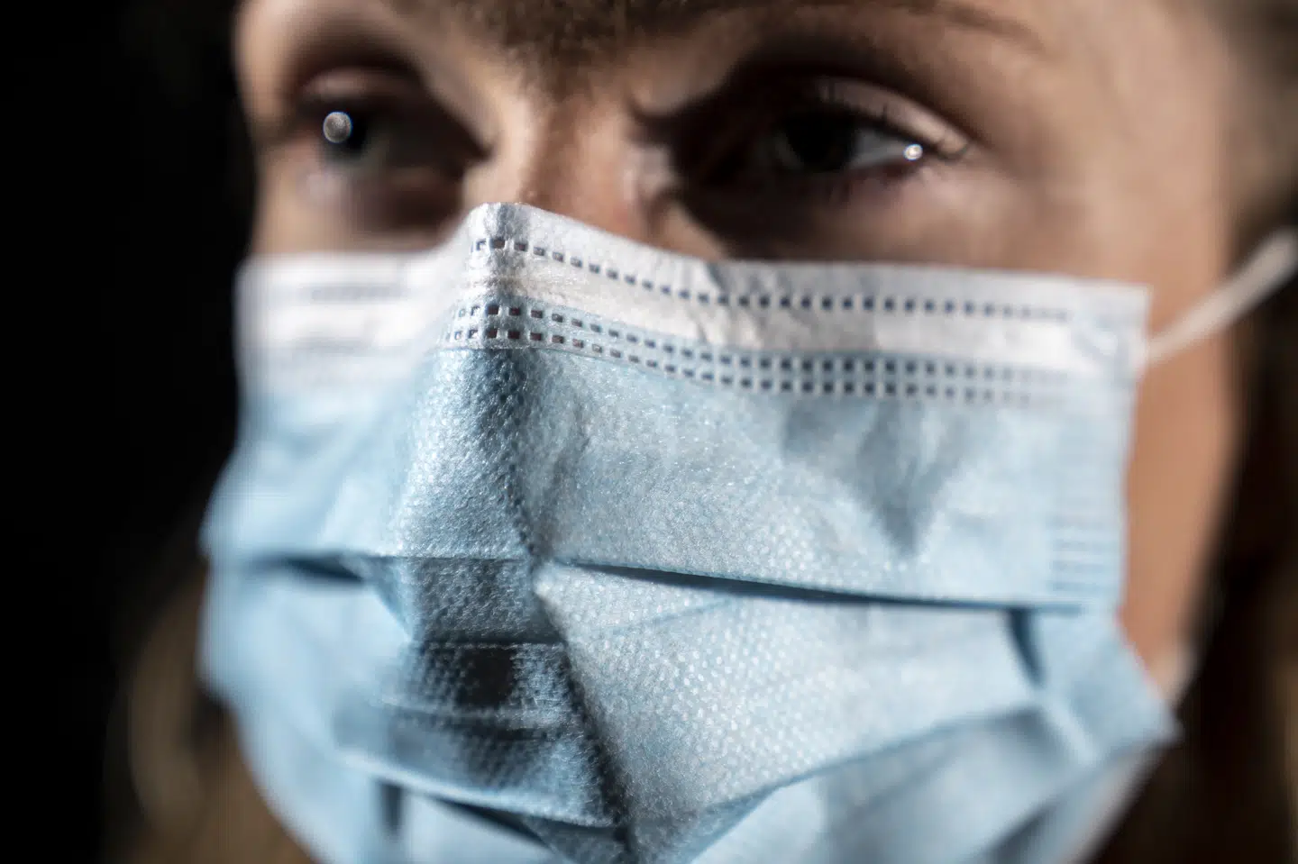 De hedder engangsmundbind. Men to ud af tre danskere genbruger dem, viser en ny undersøgelse. (Arkivfoto) Mads Claus Rasmussen/Ritzau Scanpix