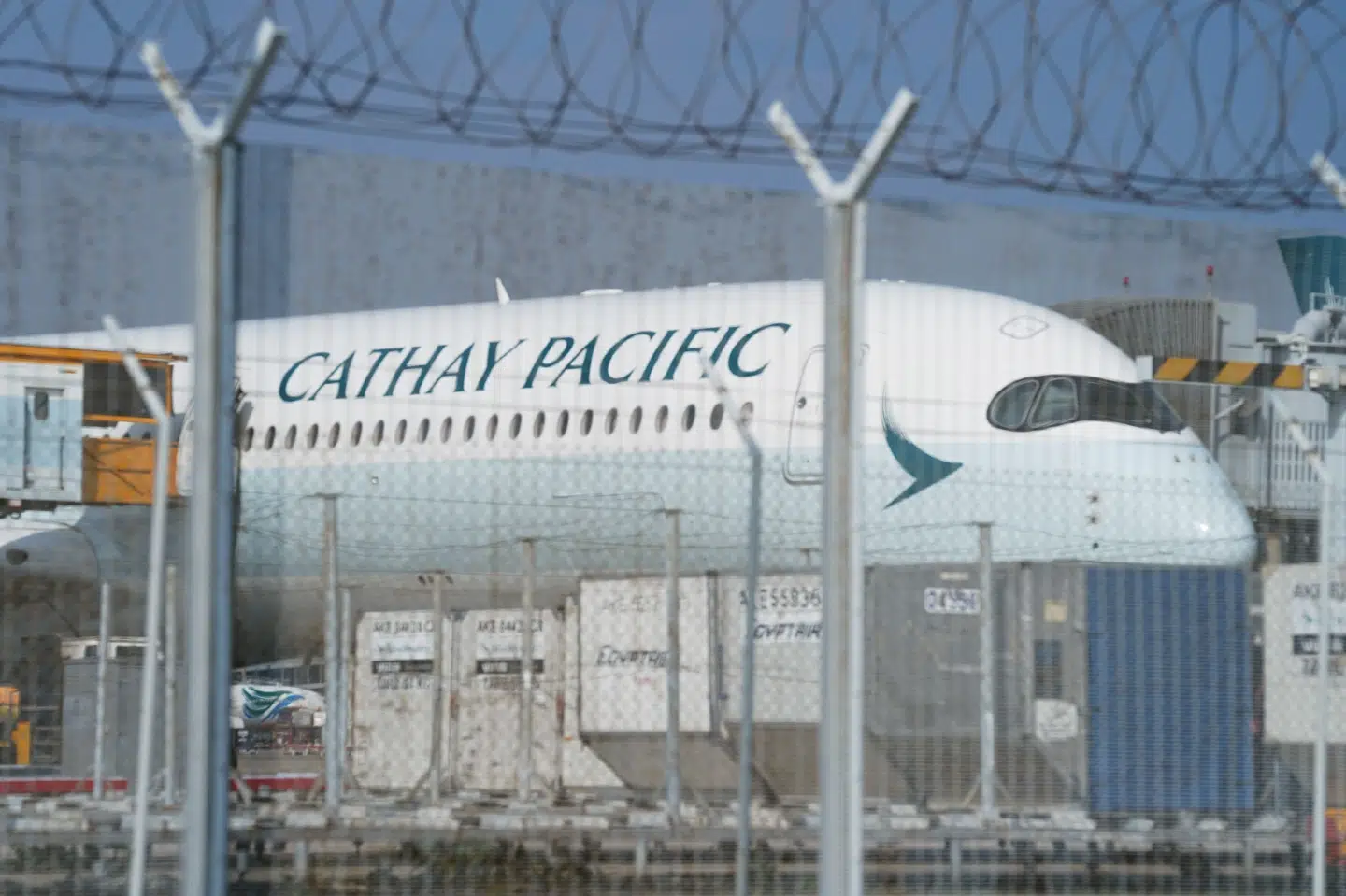 Cathay Pacific fik i 2020 det største underskud i selskabets historie, og det vil vare lang tid, før flytrafikken er tilbage på samme niveau, som før coronakrisen, lyder det fra bestyrelsesformanden. (Arkivfoto). Lam Yik/Reuters