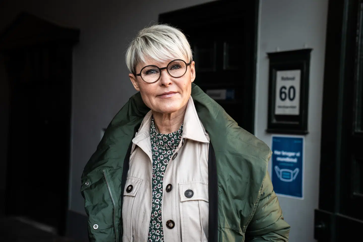 Tv-vært Line Baun Danielsen er tirsdag mødt op i København Byret. Hun har lagt sag an mod Aller, Henrik Qvortrup, Kim Henningsen og den såkaldte tys-tys-kilde. Hun og de andre kendte danskere kræver godtgørelser for krænkelser i forbindelse med overvågning af deres kreditkortoplysninger. Emil Helms/Ritzau Scanpix