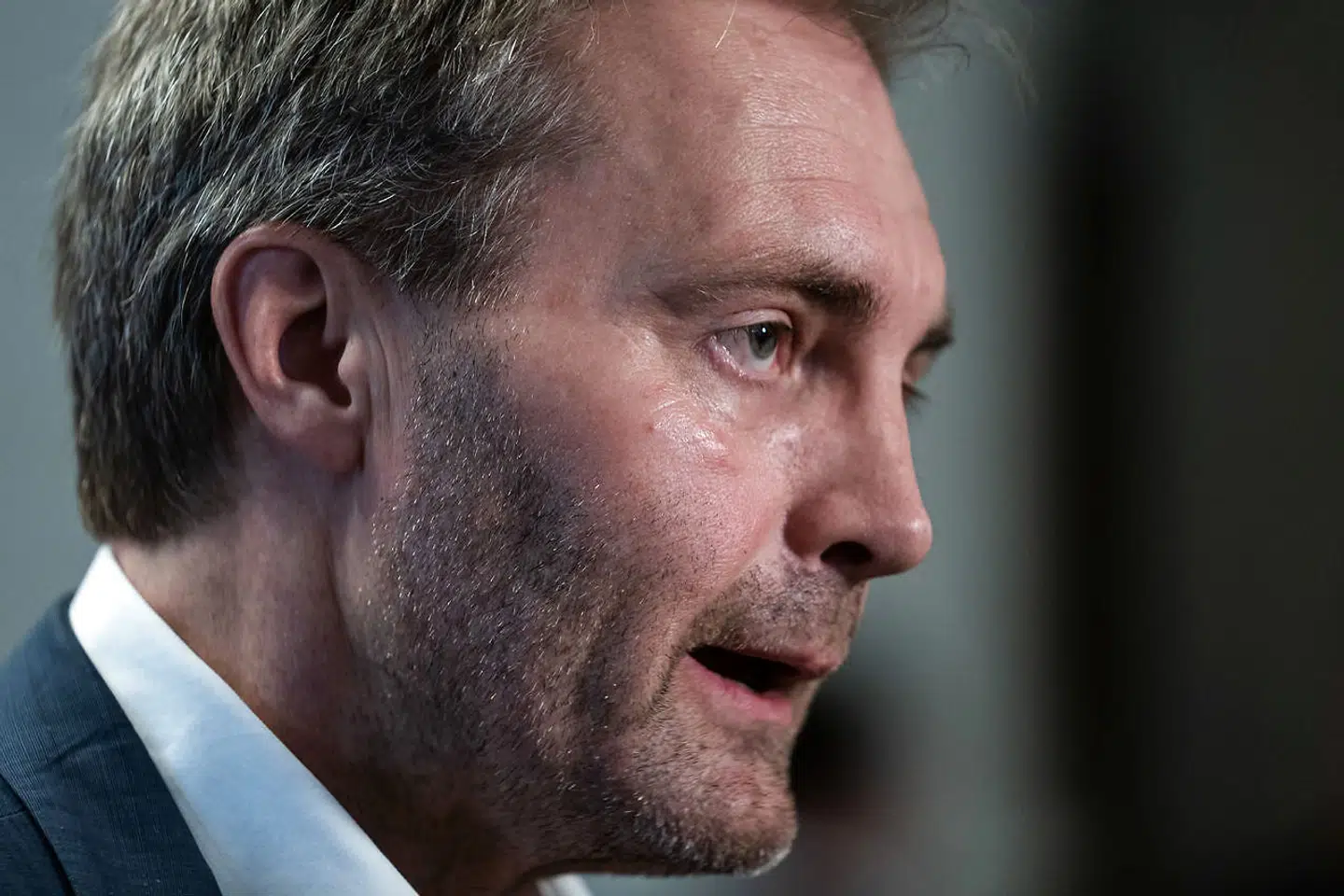 Gruppeformand i Dansk Folkeparti, Peter Skaarup, forstår ikke beslutningen om, at politiet i Nordsjælland ikke længere må få overskydende vacciner. Foto: Emil Helms/Ritzau Scanpix