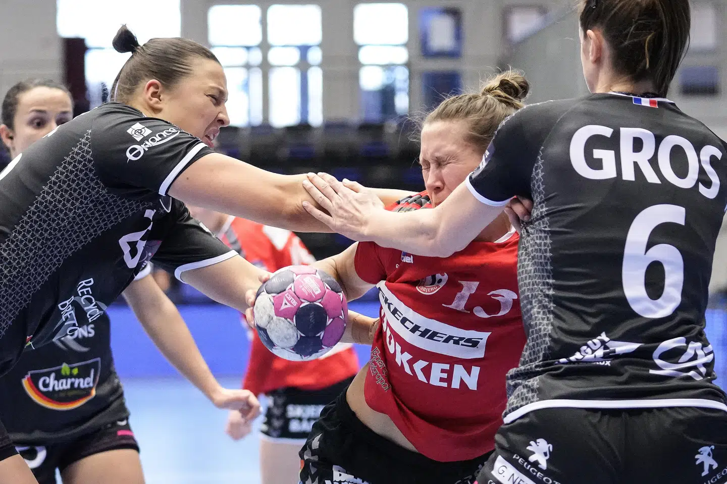 Ana Gros var hård ved Team Esbjerg i begge ender af banen. John Randeris/Ritzau Scanpix