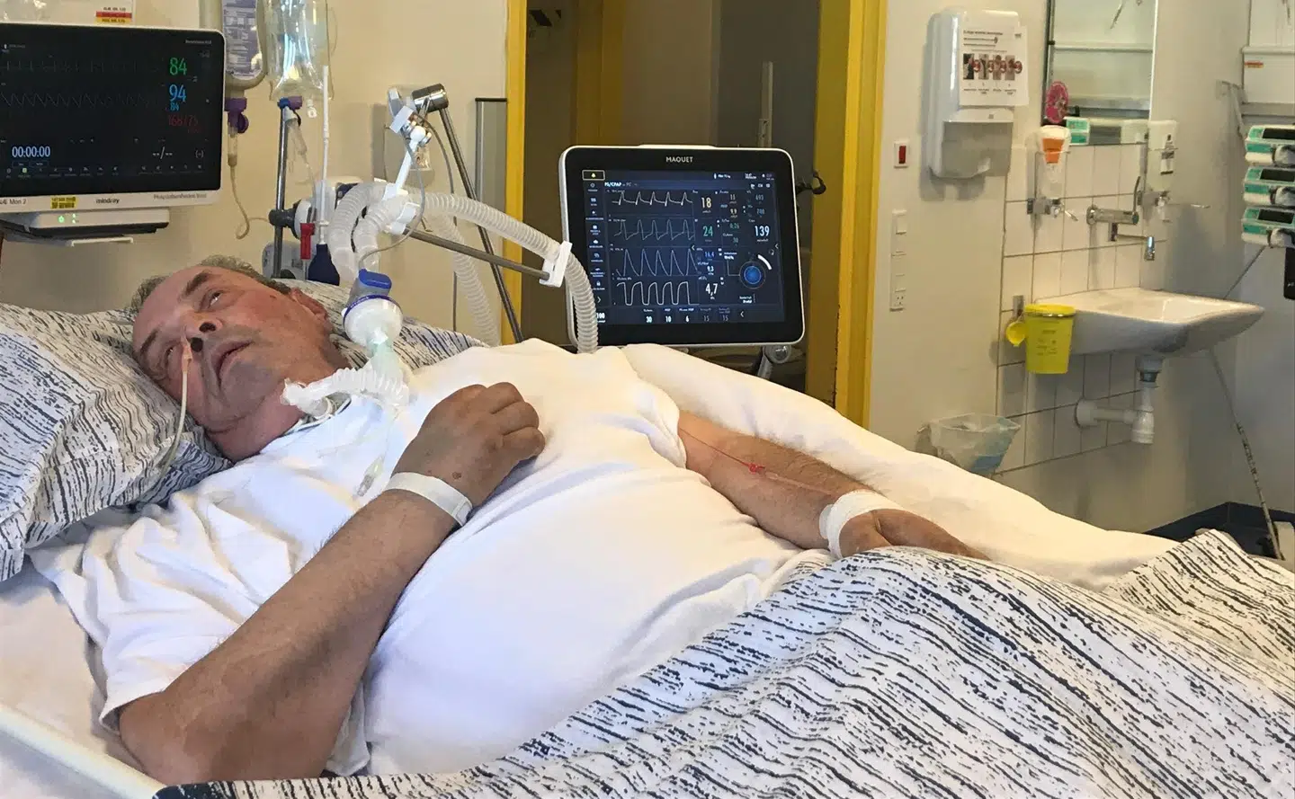 Flemming i koma på intensivafdeling i slutningen af april.