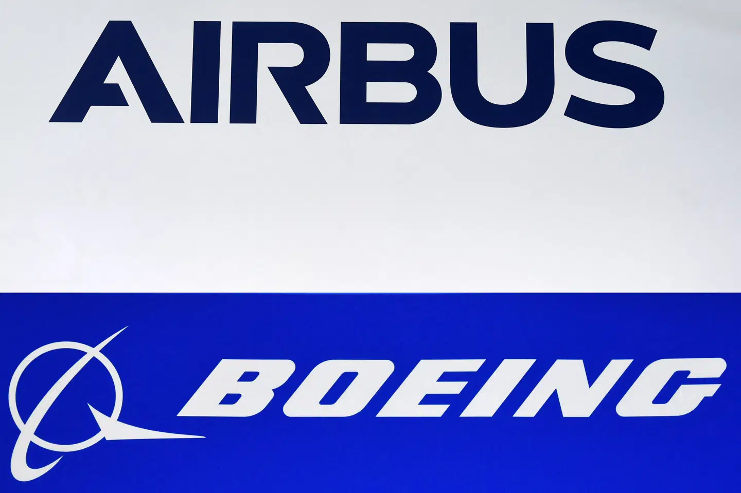 En mangeårig strid mellem USA og EU om støtte til de store flyfabrikker og straftold på hinandens varer er fredag suspenderet efter et møde mellem præsident Joe Biden og EUs kommissionsformand, Ursula von der Leyen. Christof Stache/Ritzau Scanpix