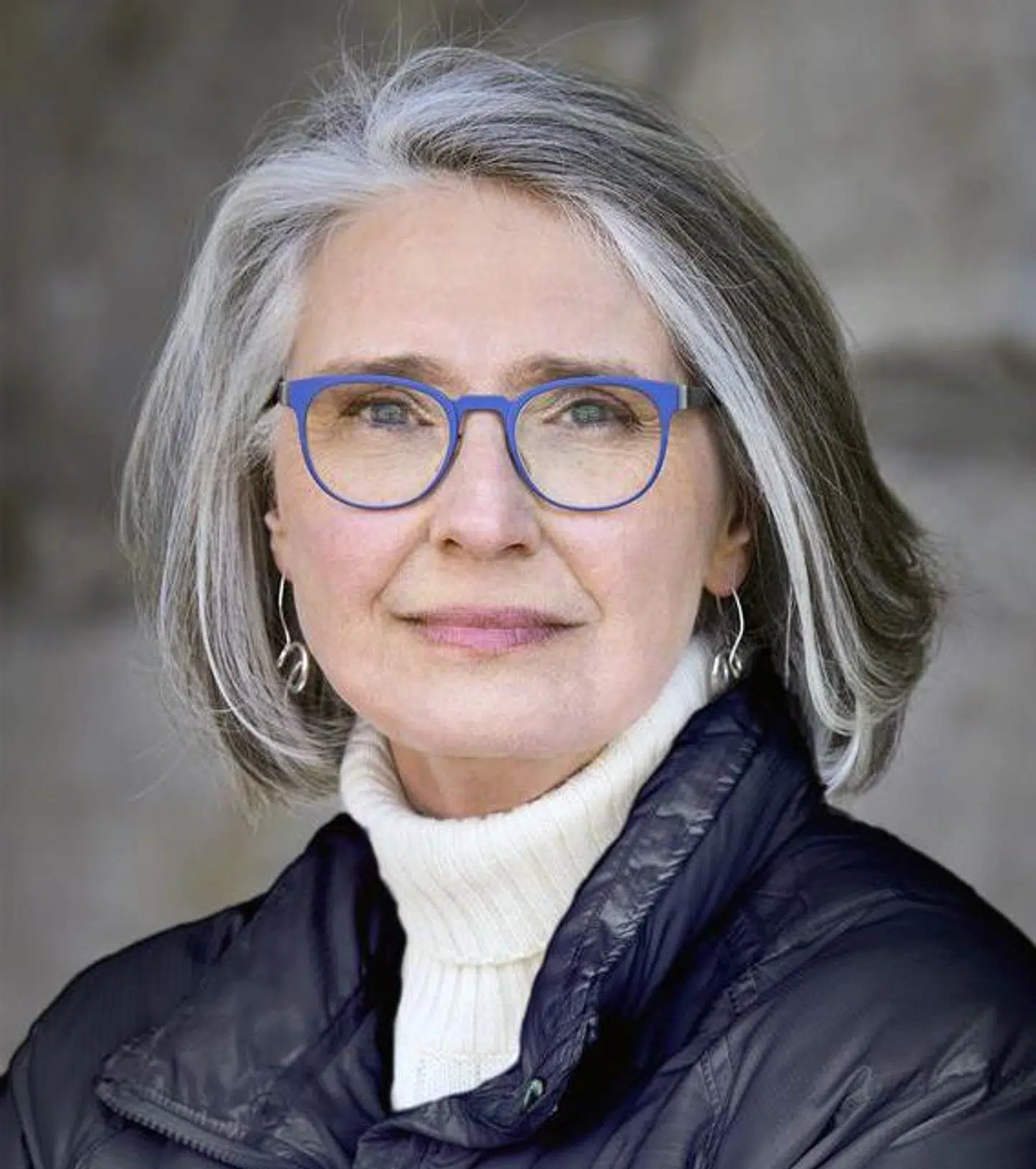 Louise Penny er i forvejen god ven af Hillary Clinton - nu er de også 'medforfattere'.