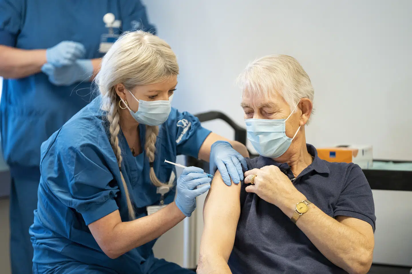 Ifølge statsminister Mette Frederiksen (S) kan danskerne godt vænne sig til tanken om at skulle revaccineres mod coronavirus i de kommende år. (Arkivfoto) Frank Cilius/Ritzau Scanpix