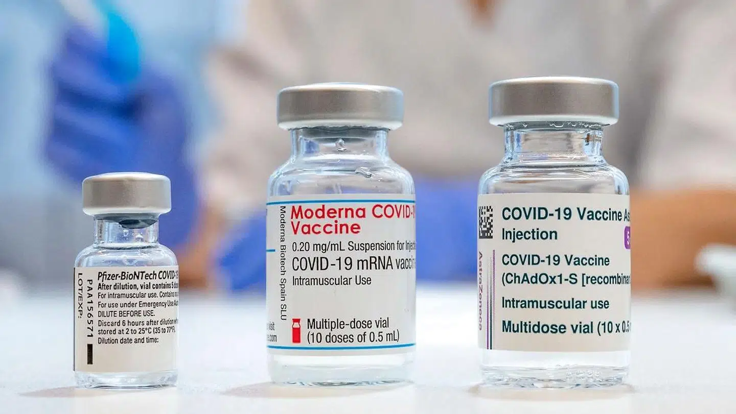 Bureaukratiet har været længe undervejs med vaccineproduktionen og leveringen, så måske ligger hele nøglen i Israel hos en af de hårdeste hunde i dansk erhvervsliv.