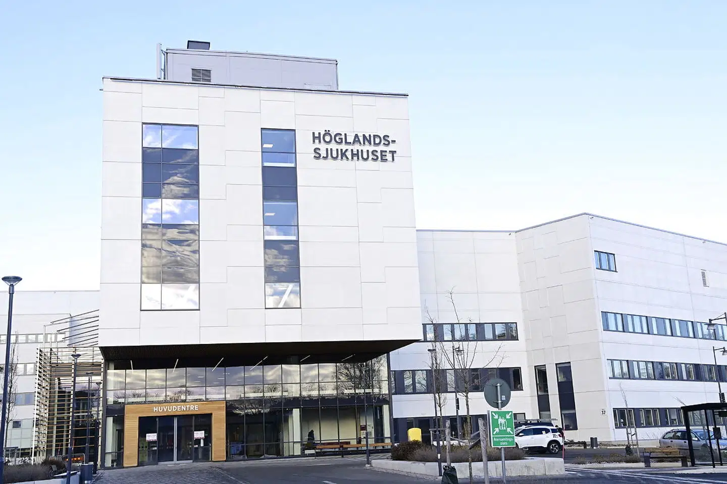Flere af de sårede er indlagte på Höglandssjukhuset i Vetlanda.