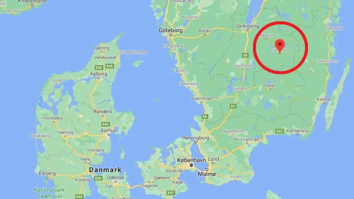 Det var i den svenske by Vetlanda, at den 22-årige mand onsdag eftermiddag gik til angreb og skadede syv forskellige personer.
